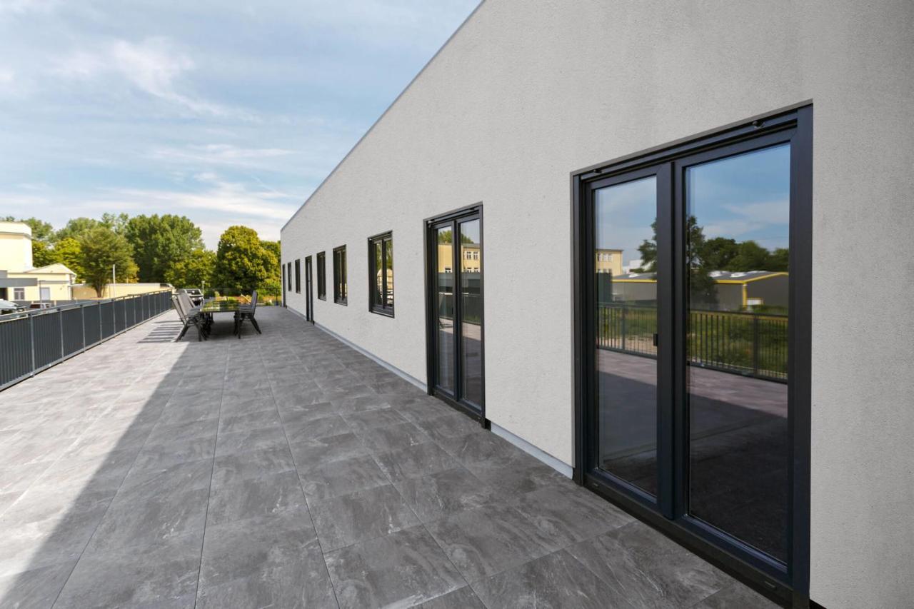 Monteurzimmer Berlin Pankow Mit Dachterrasse - Nur 10 Min. Von Der A10 - 3 Zimmer/ 7 Betten — Photos 2